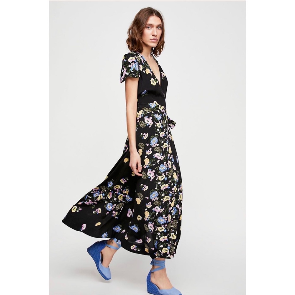 Free people maxi dress. Perfect for vacation.